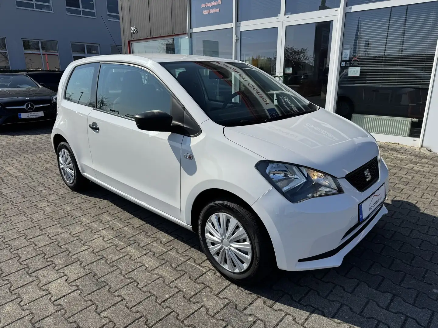 SEAT Mii 1.0 Reference Klima 1: Hand Weiß - 1