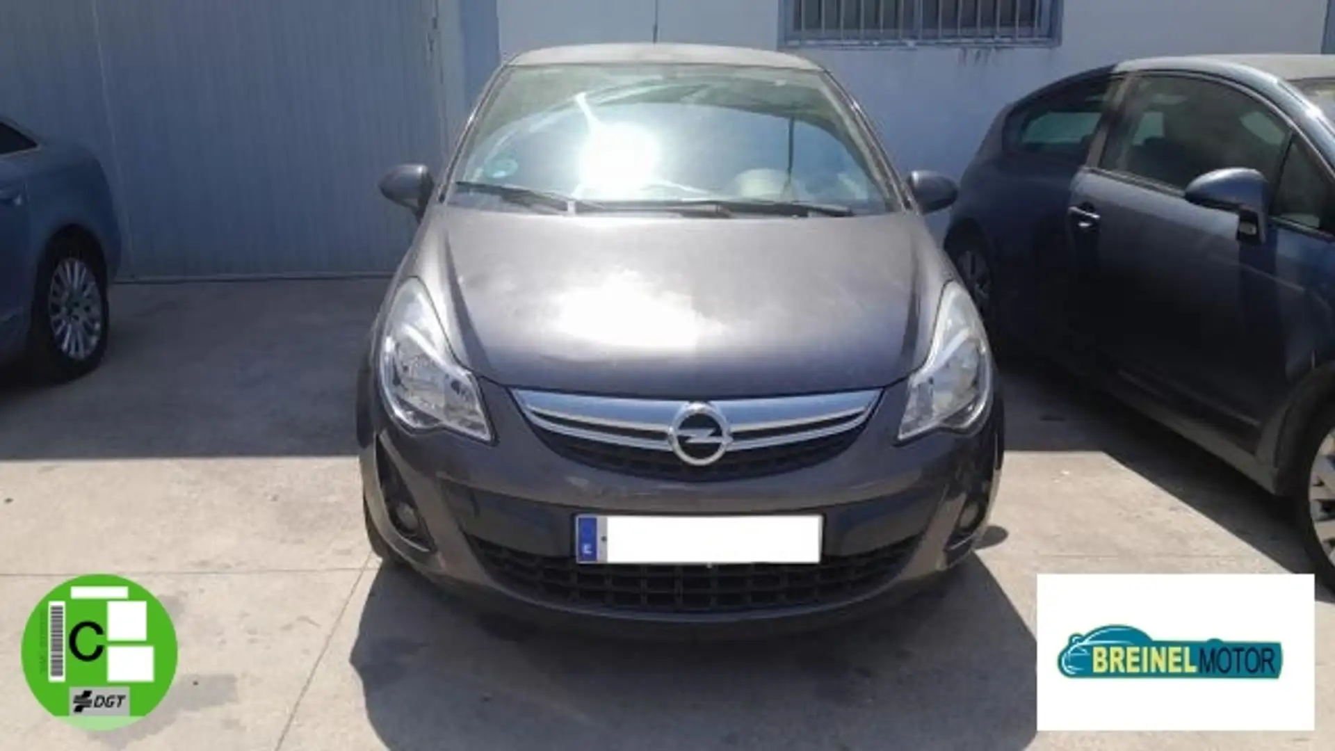 Opel Corsa 1.4 5p. Edition Grau - 2