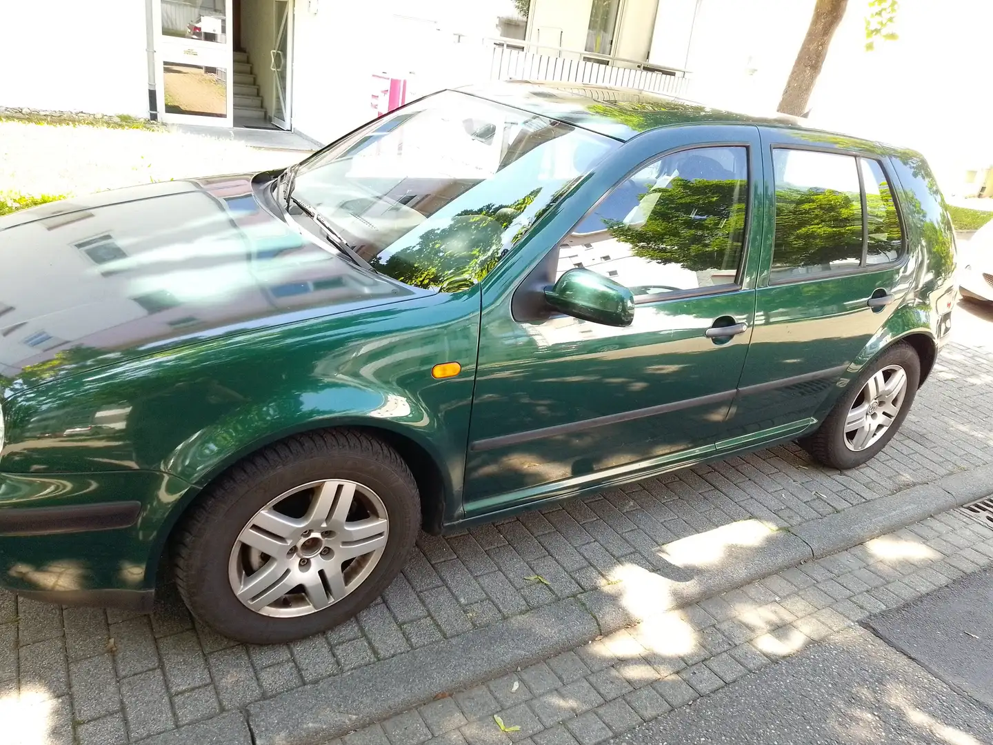 Volkswagen Golf Golf 1.4 Aktion Trendline Vert - 1