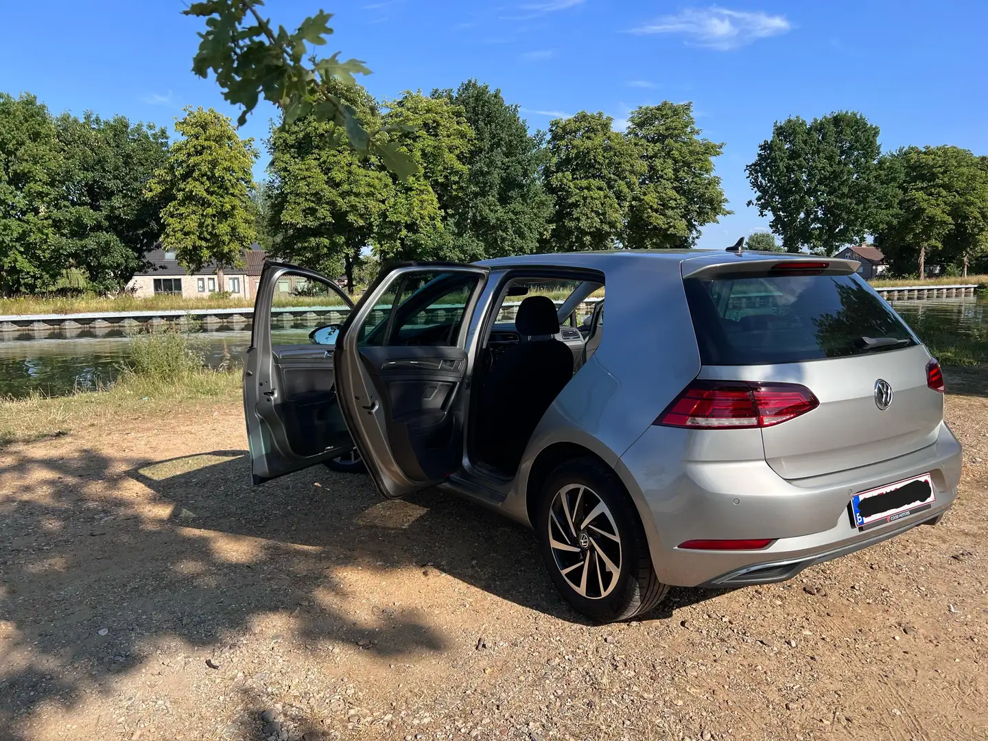 Volkswagen Golf Golf 1.6 TDI SCR Join Grijs - 2