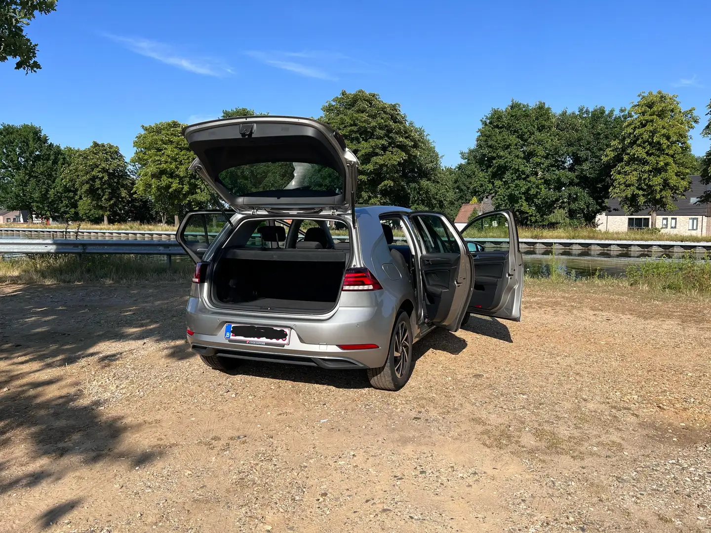 Volkswagen Golf Golf 1.6 TDI SCR Join Grijs - 1