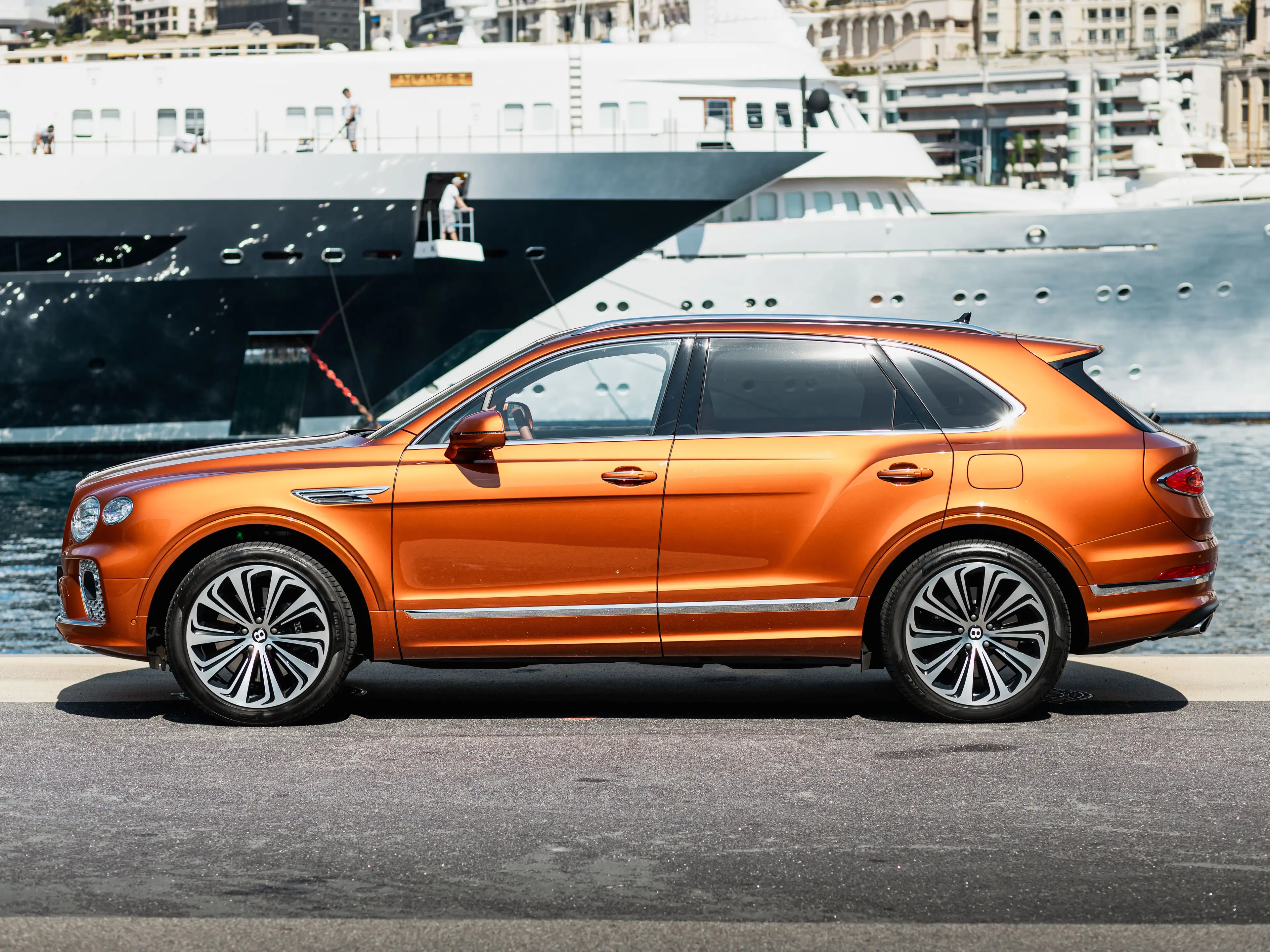 Bentley Bentayga Bentayga V6 Hybride 3.0 449 ch BVA — photo 4