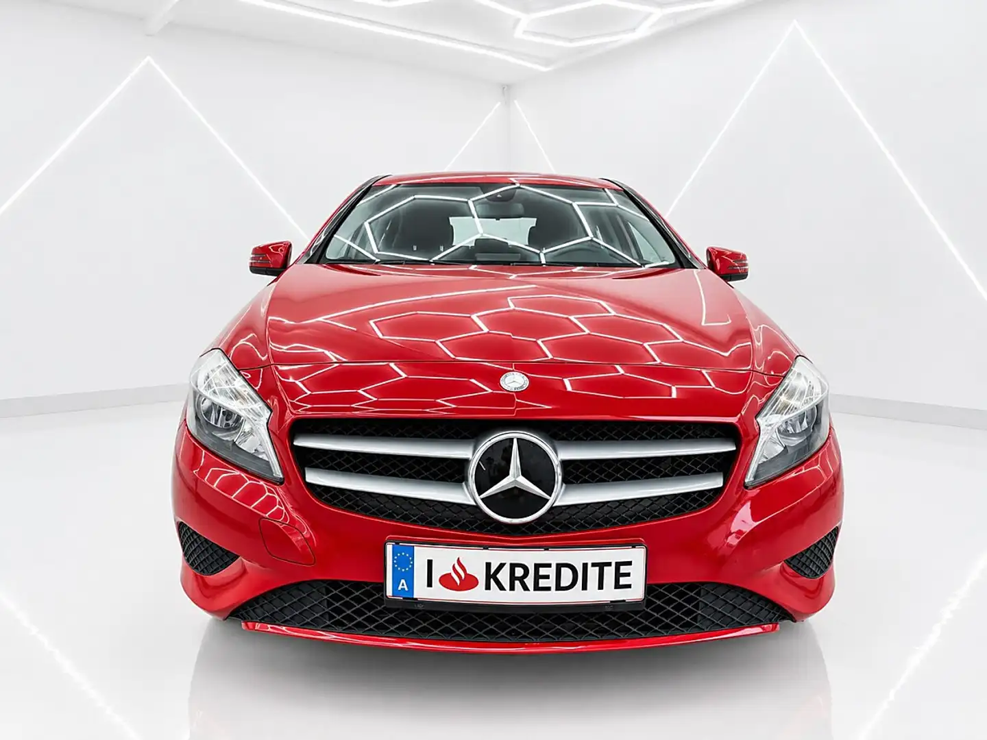 Mercedes-Benz A 180 CDI BlueEfficiency Edition Lifestyle -NEUES PIC... Rot - 2