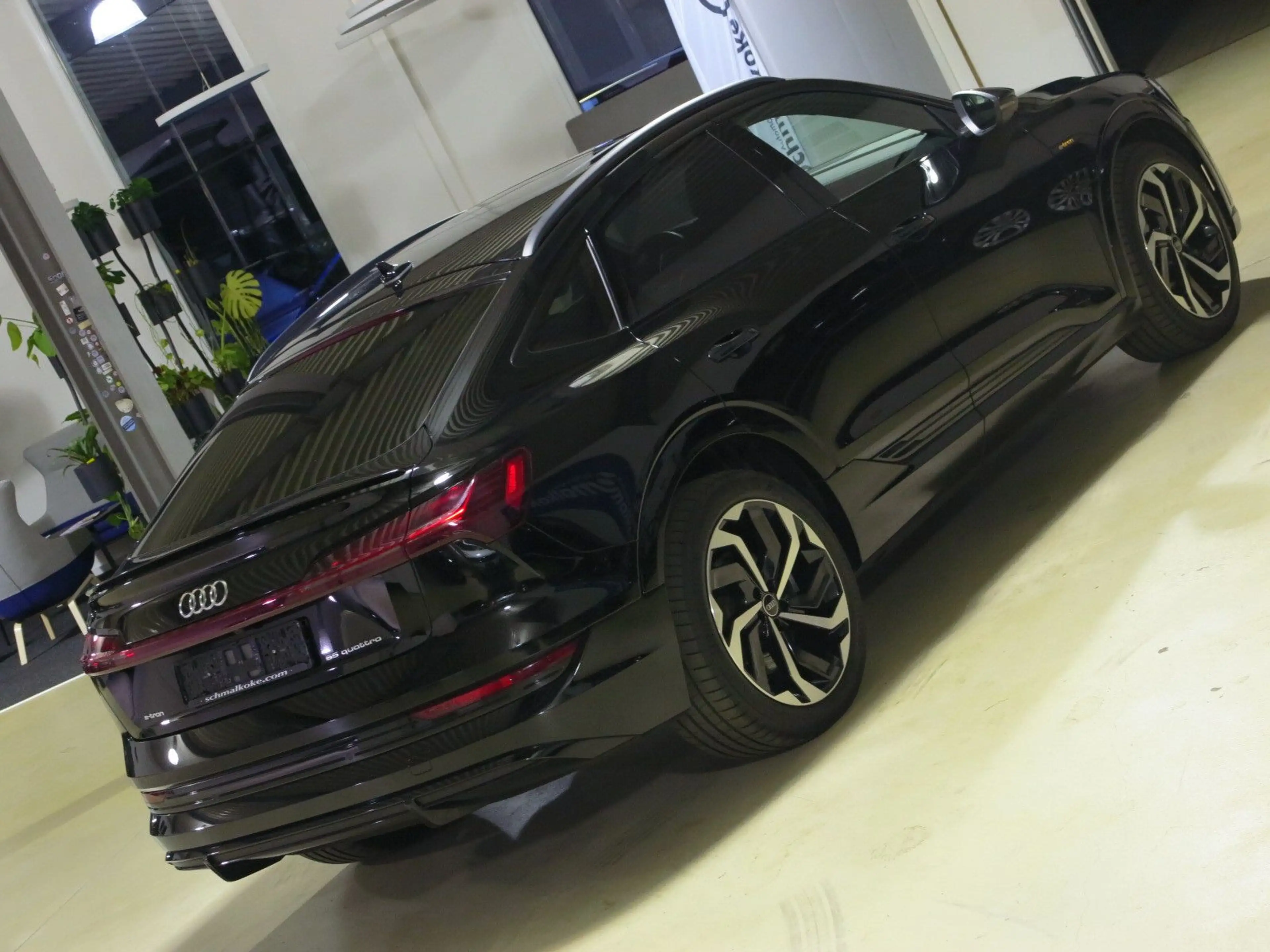 Audi e-tron Sportback 55 quattro S line 91%SoH Leder — photo 4