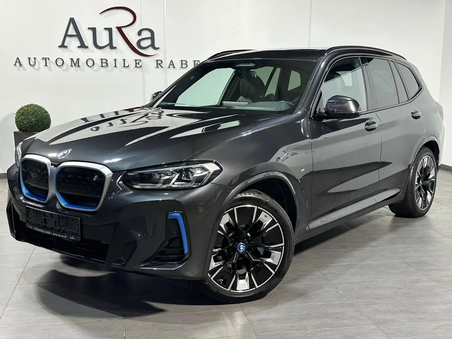 BMW X3 M-Sport NAV+LED+AHK+KAMERA+20ZOLL+PANO+VC Grau - 1
