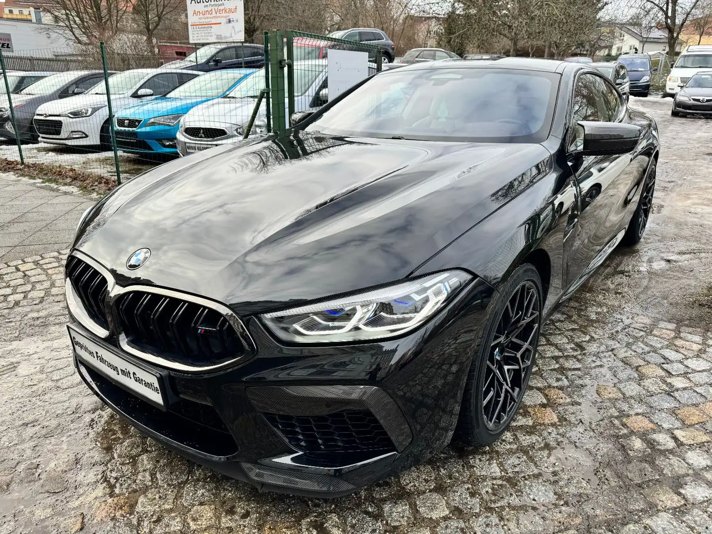 BMW M8 Competition xDrive Coupé Carbon Paket 360° Černá - 1