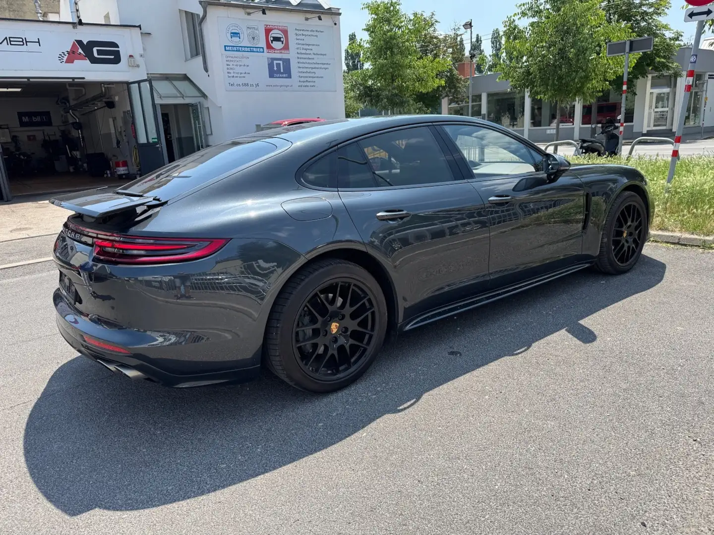 Porsche Panamera 4S Sport*BOSE*360°*Luft*Carbon*Matrix Gris - 2