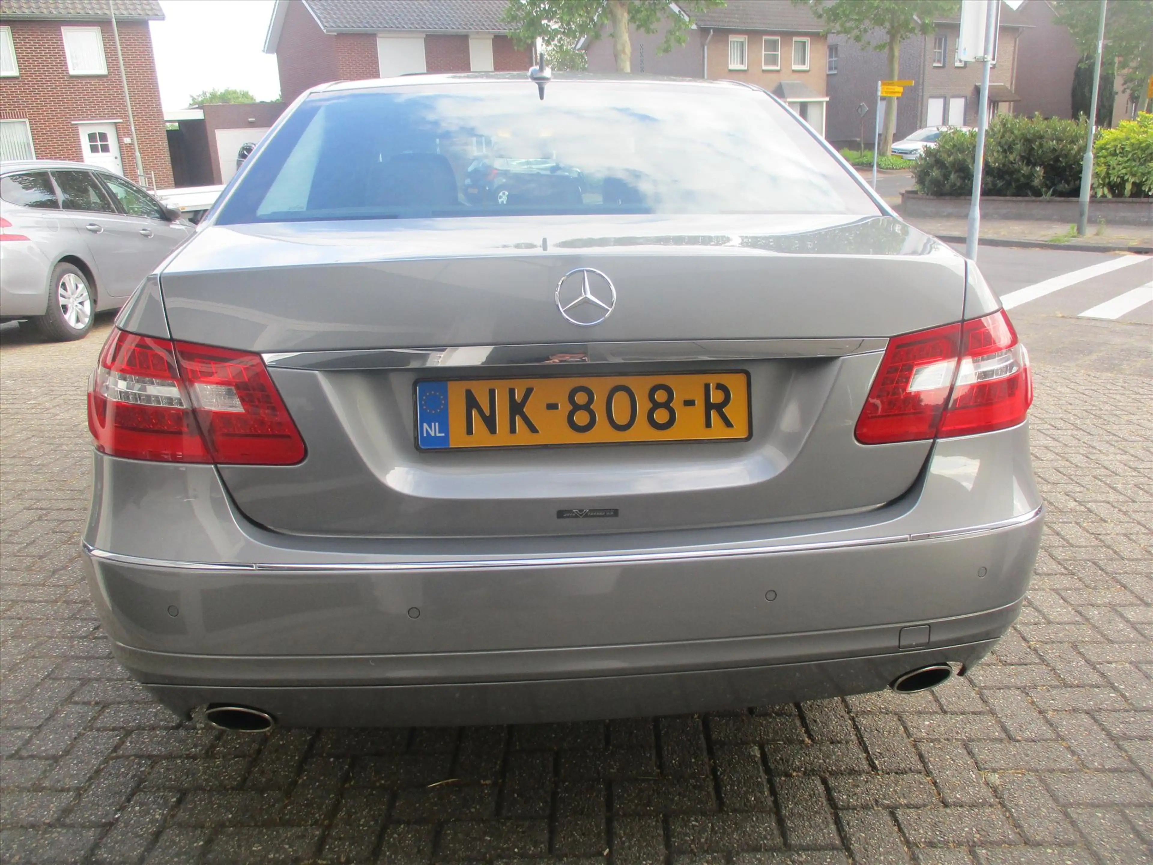 Mercedes-Benz E 350 E350 CGI BlueEfficiency Aut. AVANTGARDE / Youngtim — photo 5