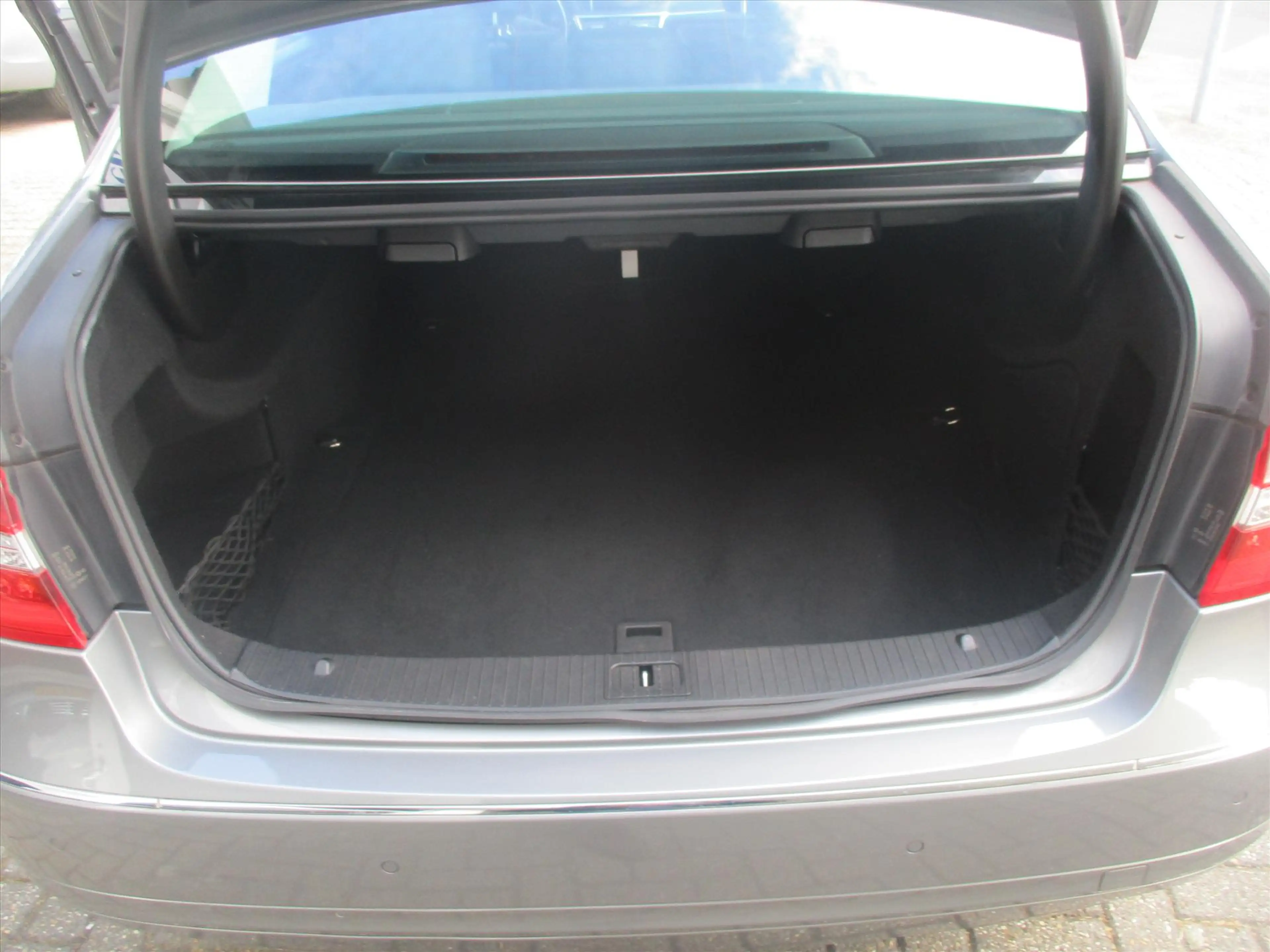 Mercedes-Benz E 350 E350 CGI BlueEfficiency Aut. AVANTGARDE / Youngtim — photo 15
