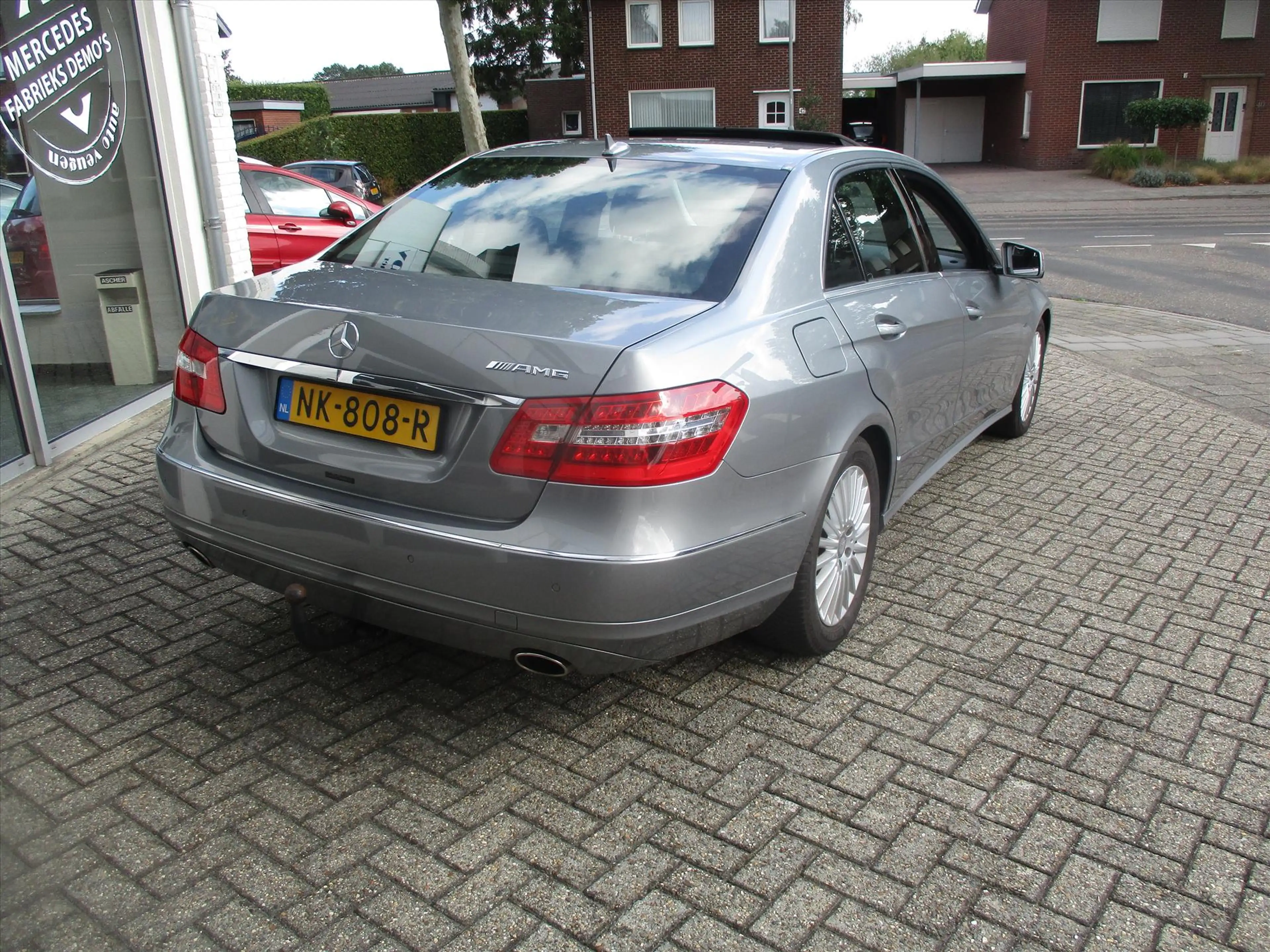 Mercedes-Benz E 350 E350 CGI BlueEfficiency Aut. AVANTGARDE / Youngtim — photo 4