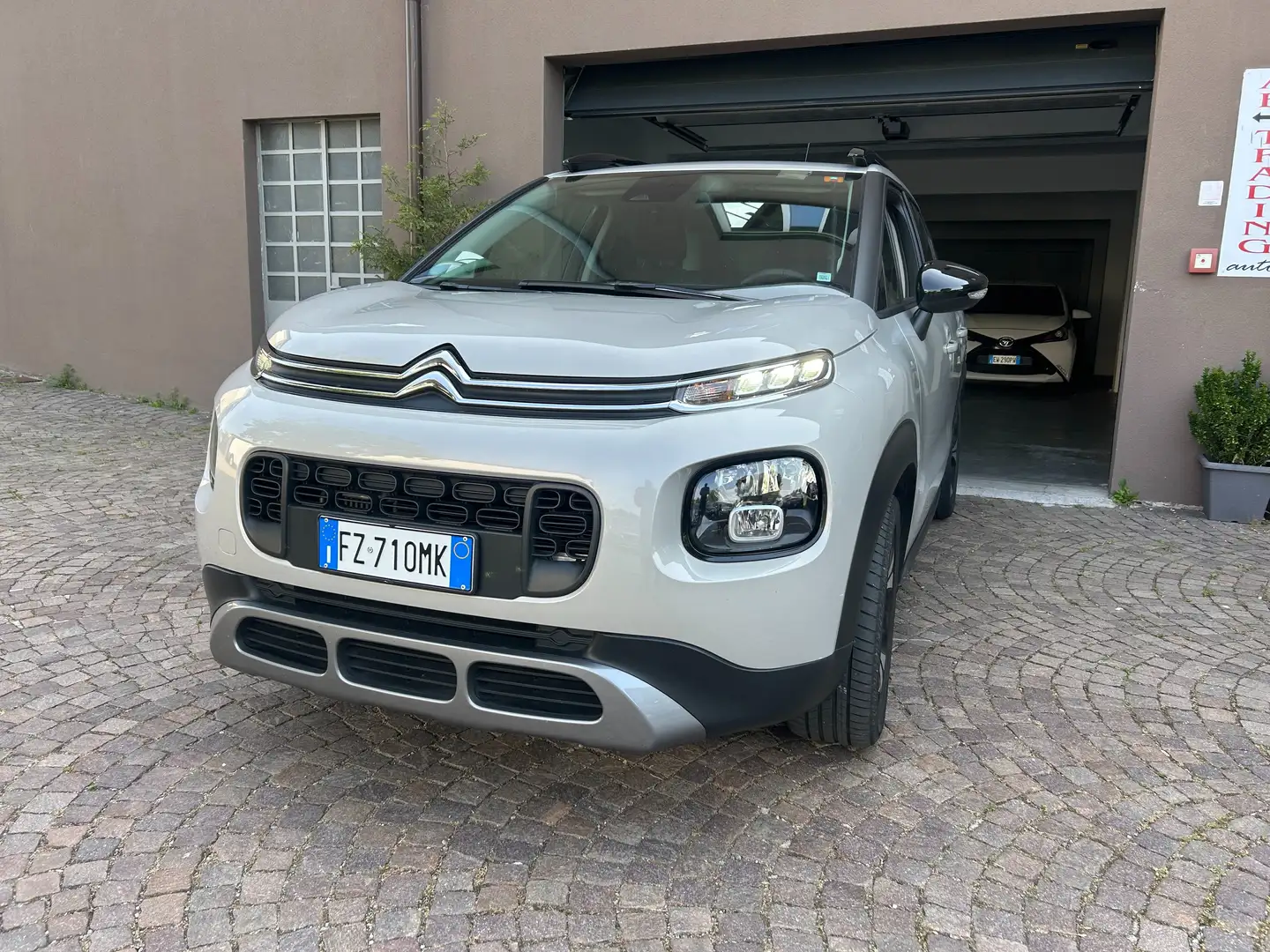 Citroen C3 C3 Aircross 1.2 puretech Live s Grijs - 2