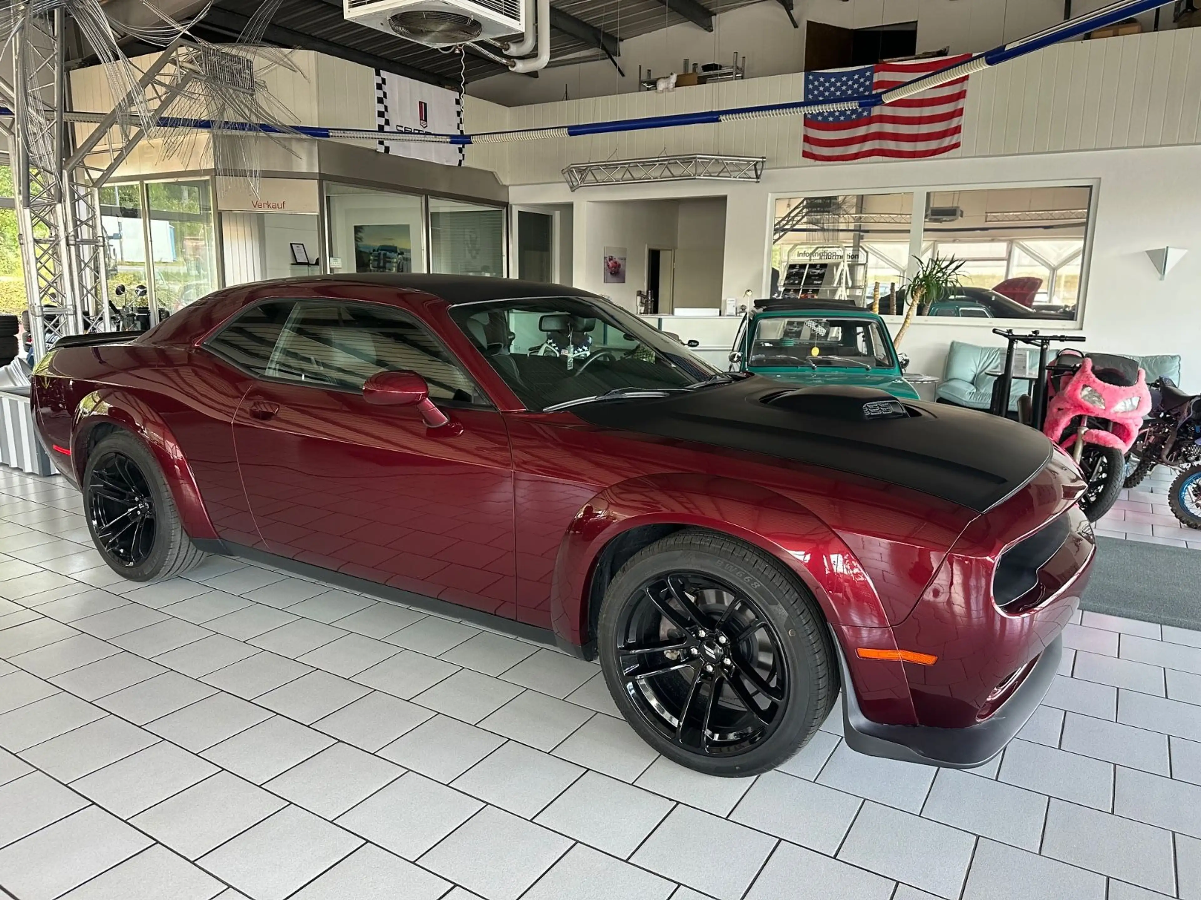 Dodge Challenger 5,7 R/T Aut. Shaker Widebody — photo 4