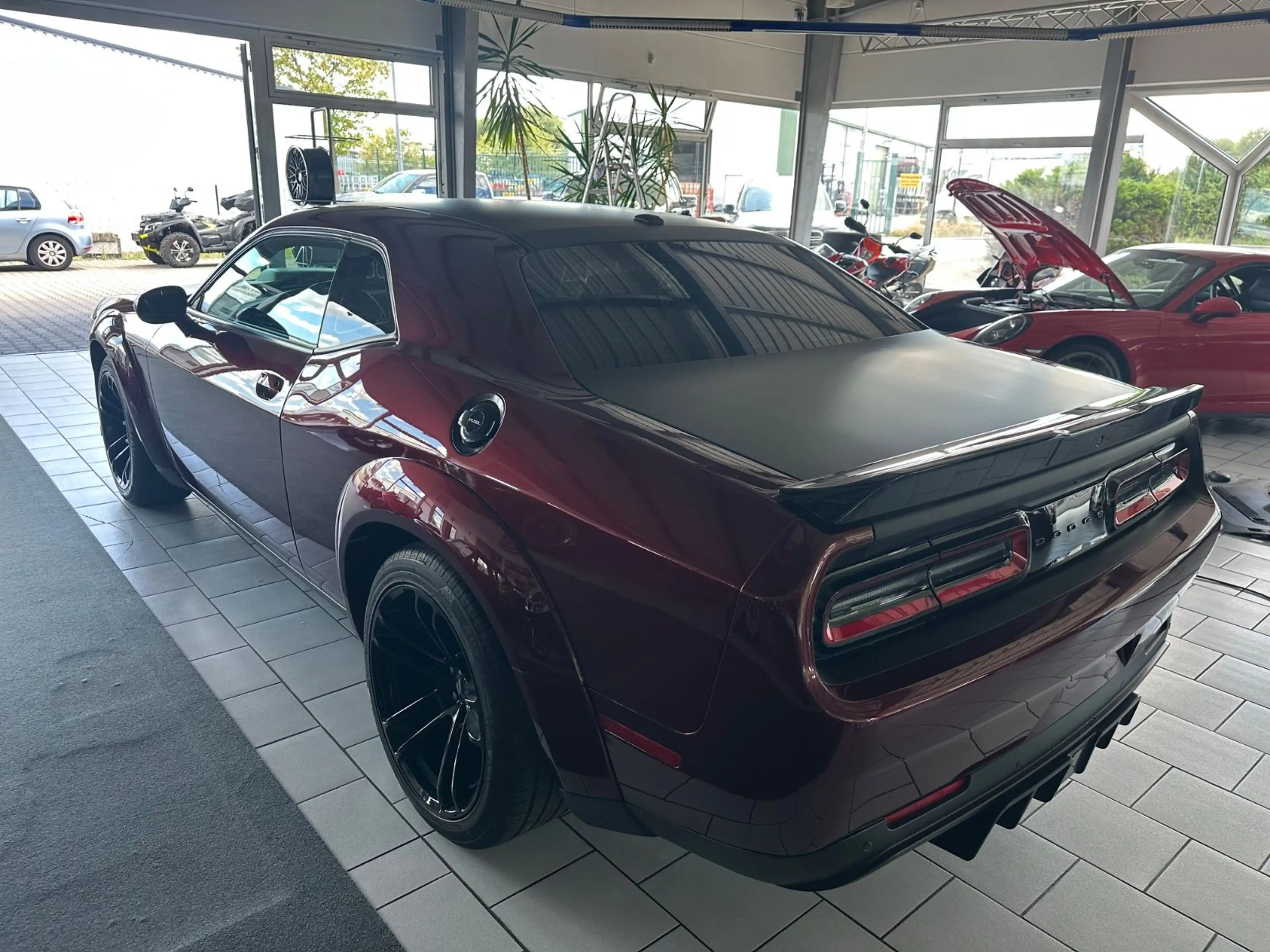 Dodge Challenger 5,7 R/T Aut. Shaker Widebody — photo 11
