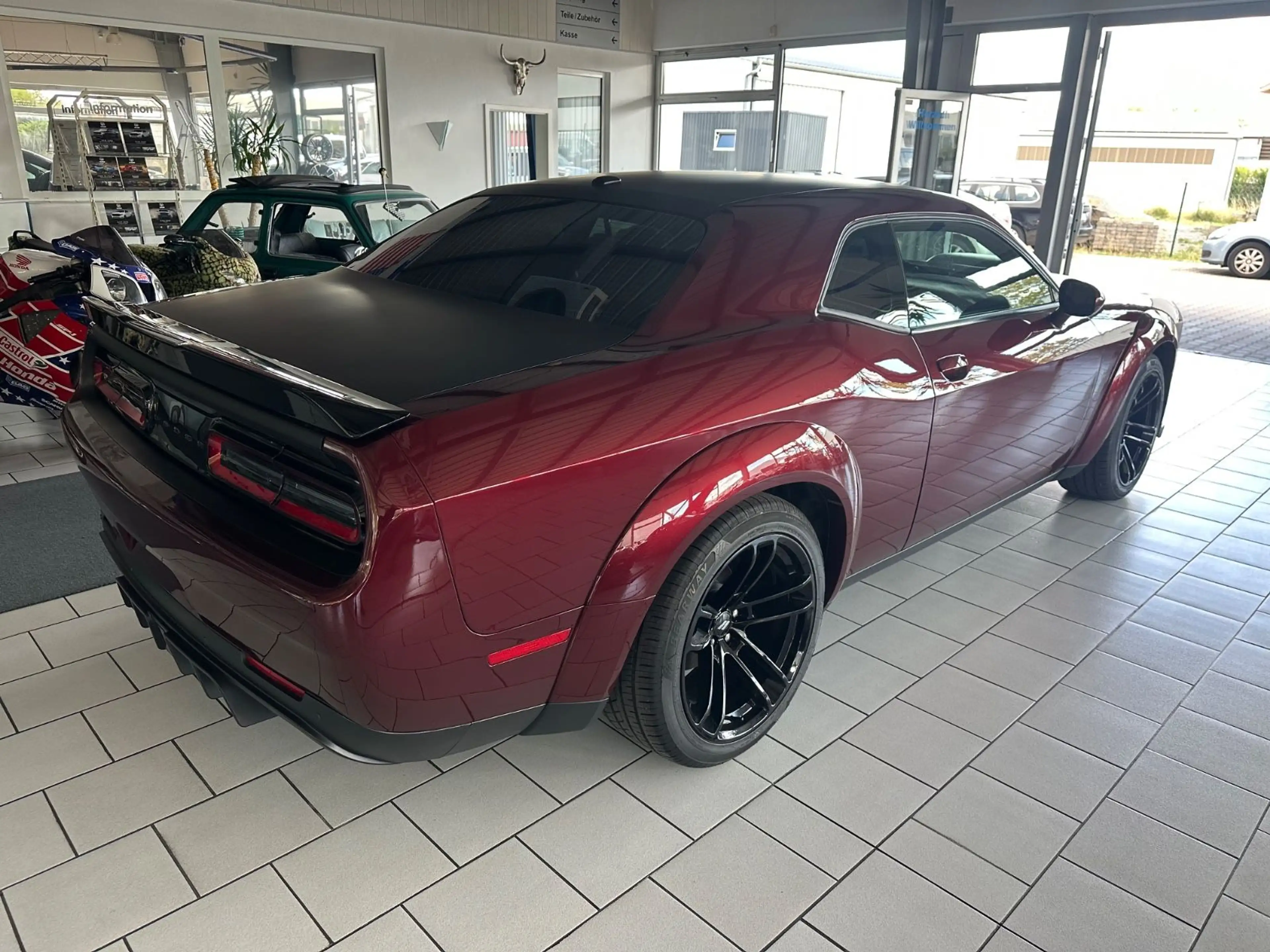 Dodge Challenger 5,7 R/T Aut. Shaker Widebody — photo 9