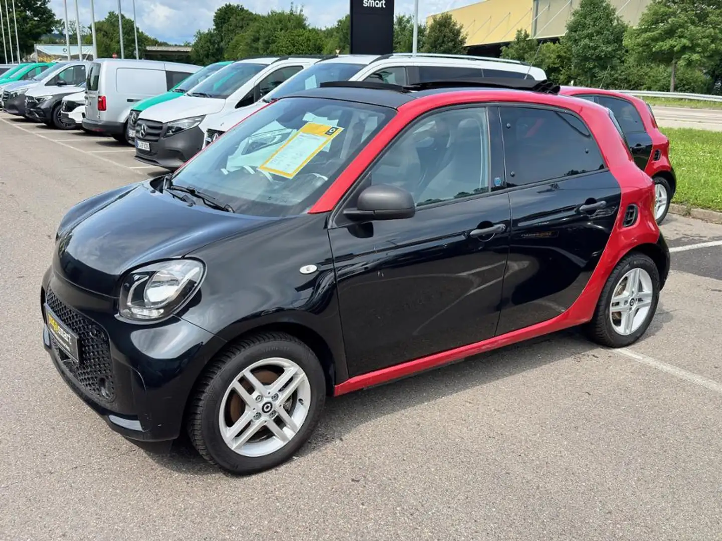 smart forFour EQ  Faltdach +LM Navi KlimaA SHZ SD Zwart - 1