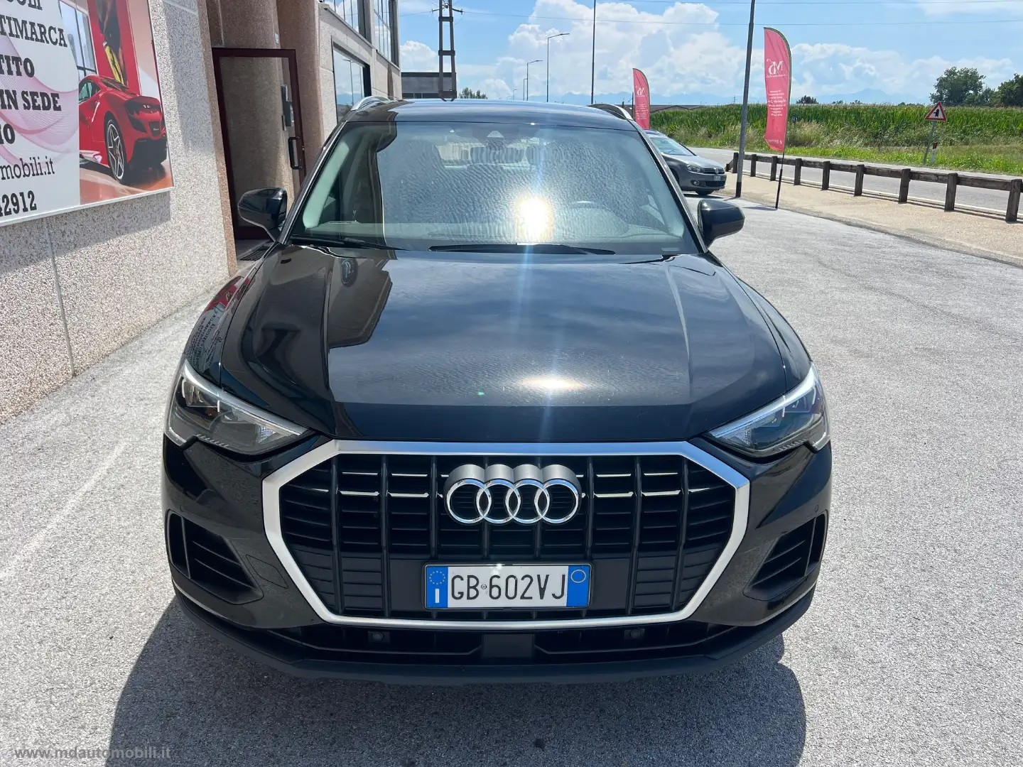 Audi Q3 35 TDI S tronic Business IVA ESPOSTA Zwart - 2