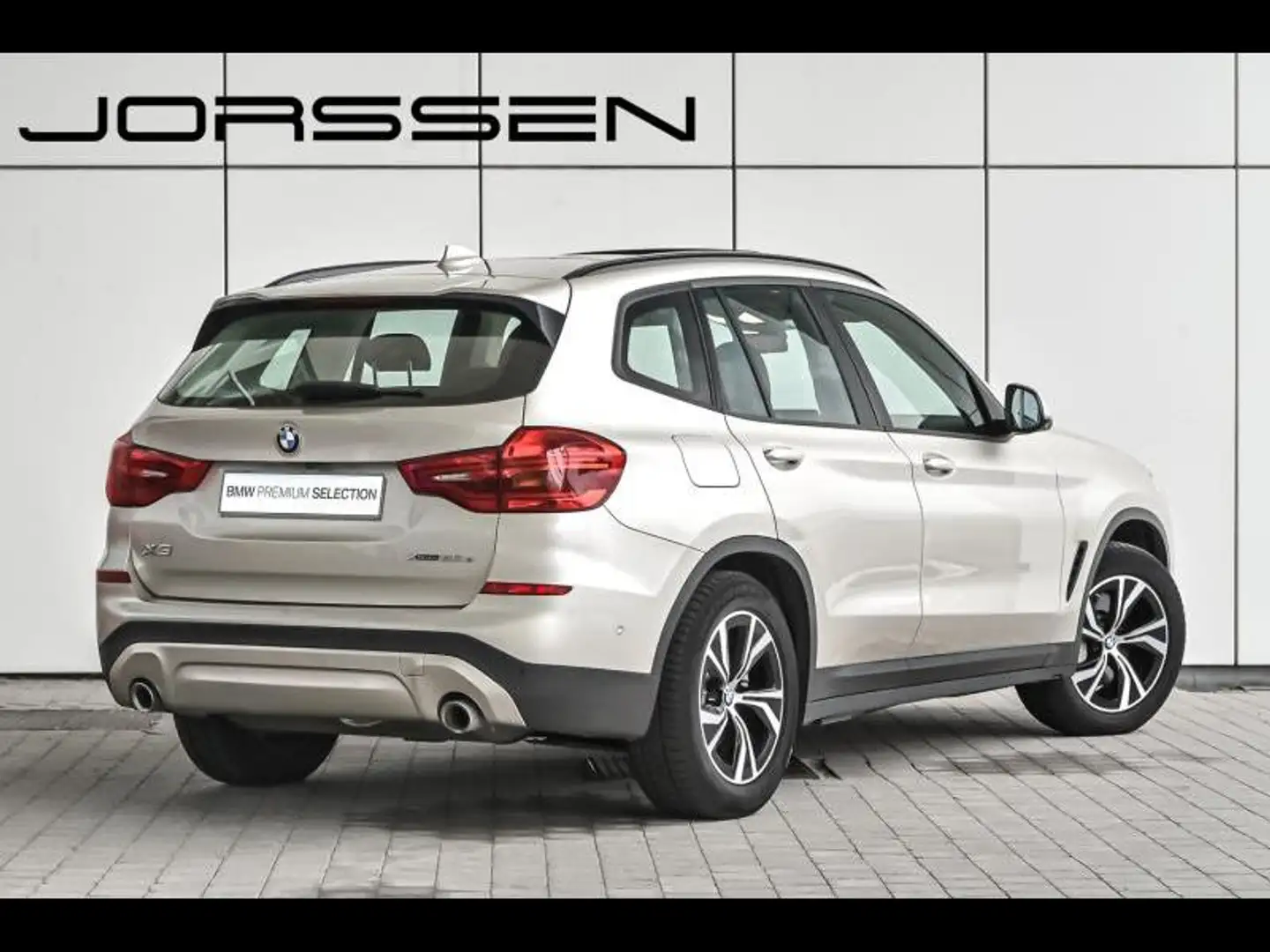 BMW X3 Model Advantage Gold - 2