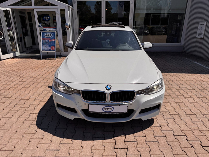 BMW 320 d Touring Automatik M-Paket *Pano*8fach* — photo 6