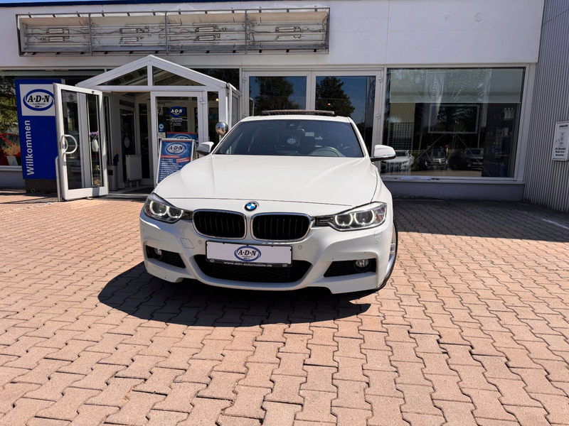 BMW 320 d Touring Automatik M-Paket *Pano*8fach*