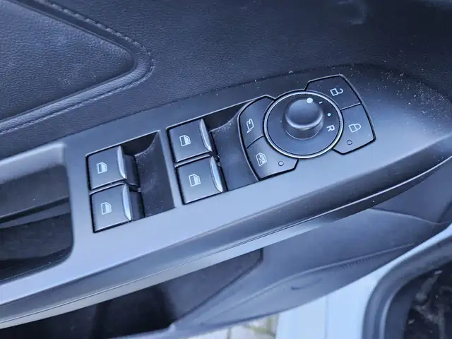 Ford Focus view 6