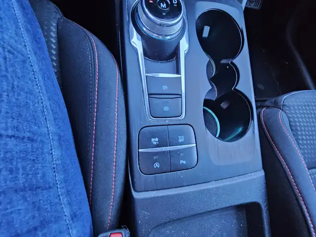 Ford Focus view 15