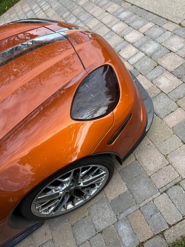 Chevrolet Corvette снимка Chevrolet Corvette