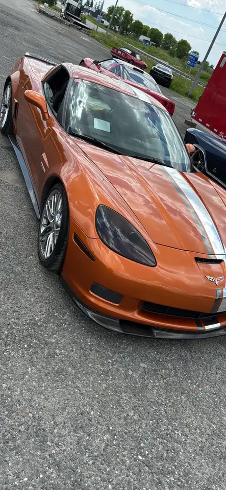 Chevrolet Corvette снимка Chevrolet Corvette