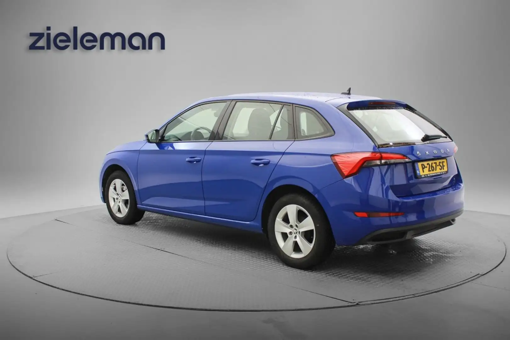Skoda Scala 1.0 TSI Ambition Automaat - Carplay, Navi, Camera, Bleu - 2