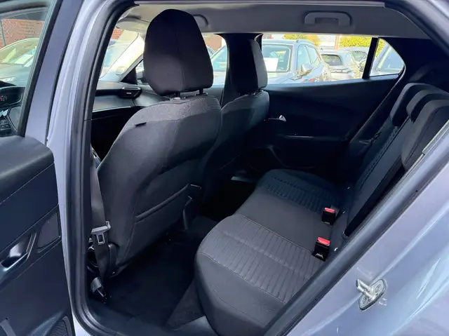 Peugeot 2008 view 14