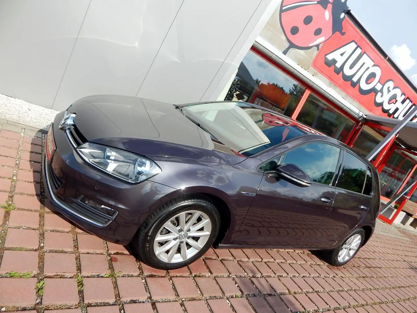 Volkswagen Golf VII 1.4 Lounge NAVI PDC SITZHEIZG. Gris - 1