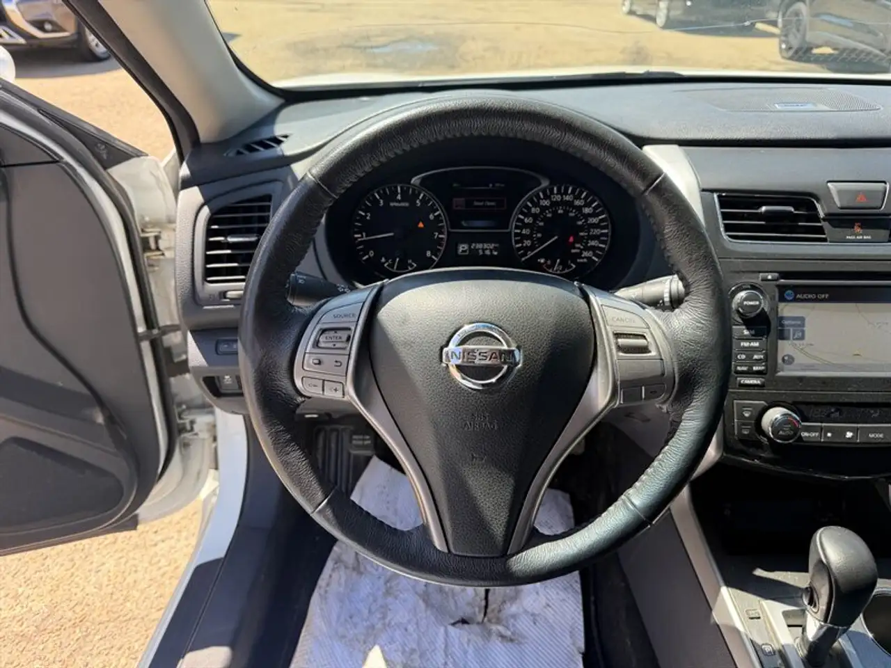 Nissan Altima fotografie Nissan Altima