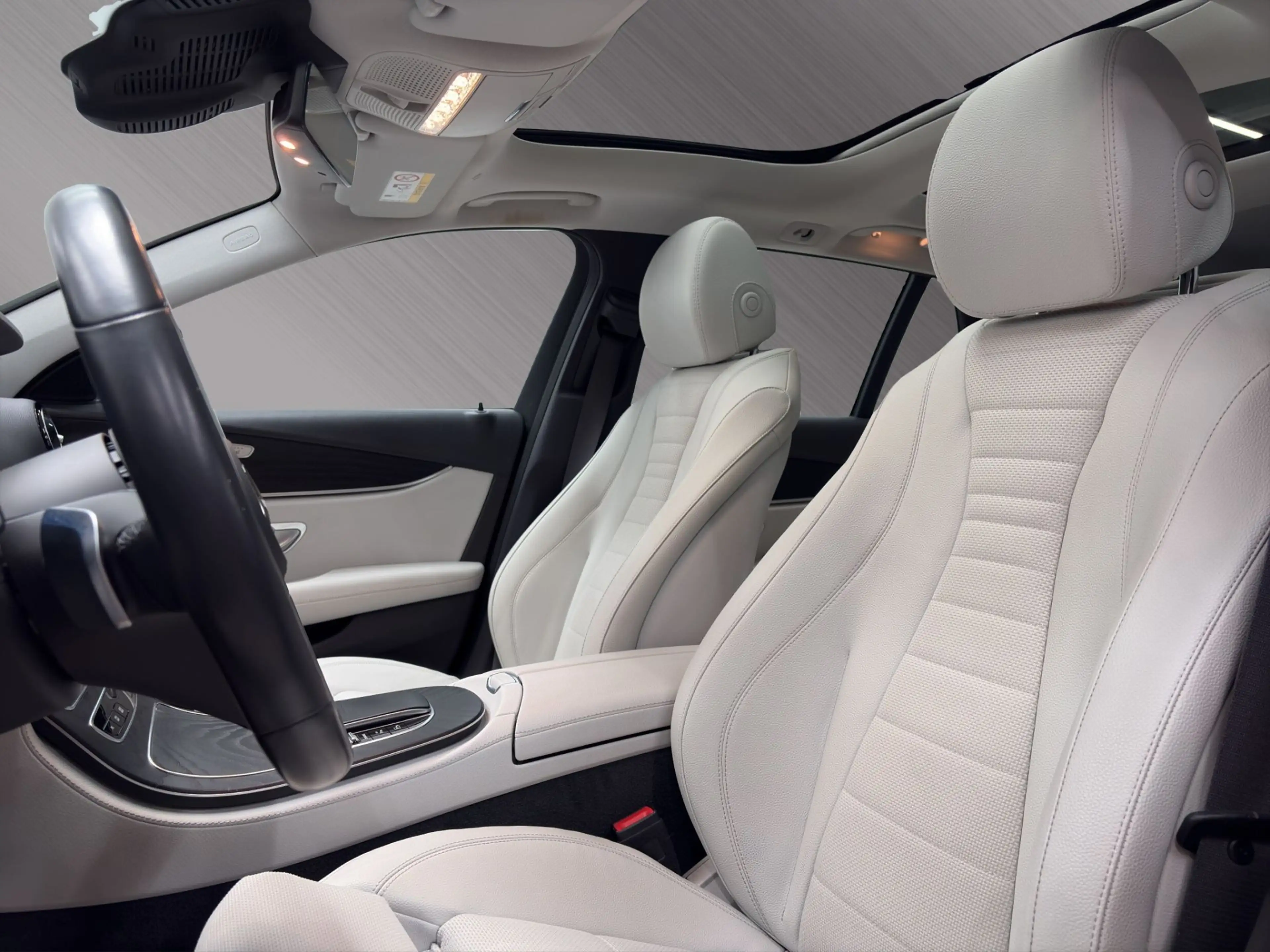 Mercedes-Benz E 300 de T Avantgarde Aut. *PANO*HEADUP*ANHÄNGERKUPP.*3 — photo 14