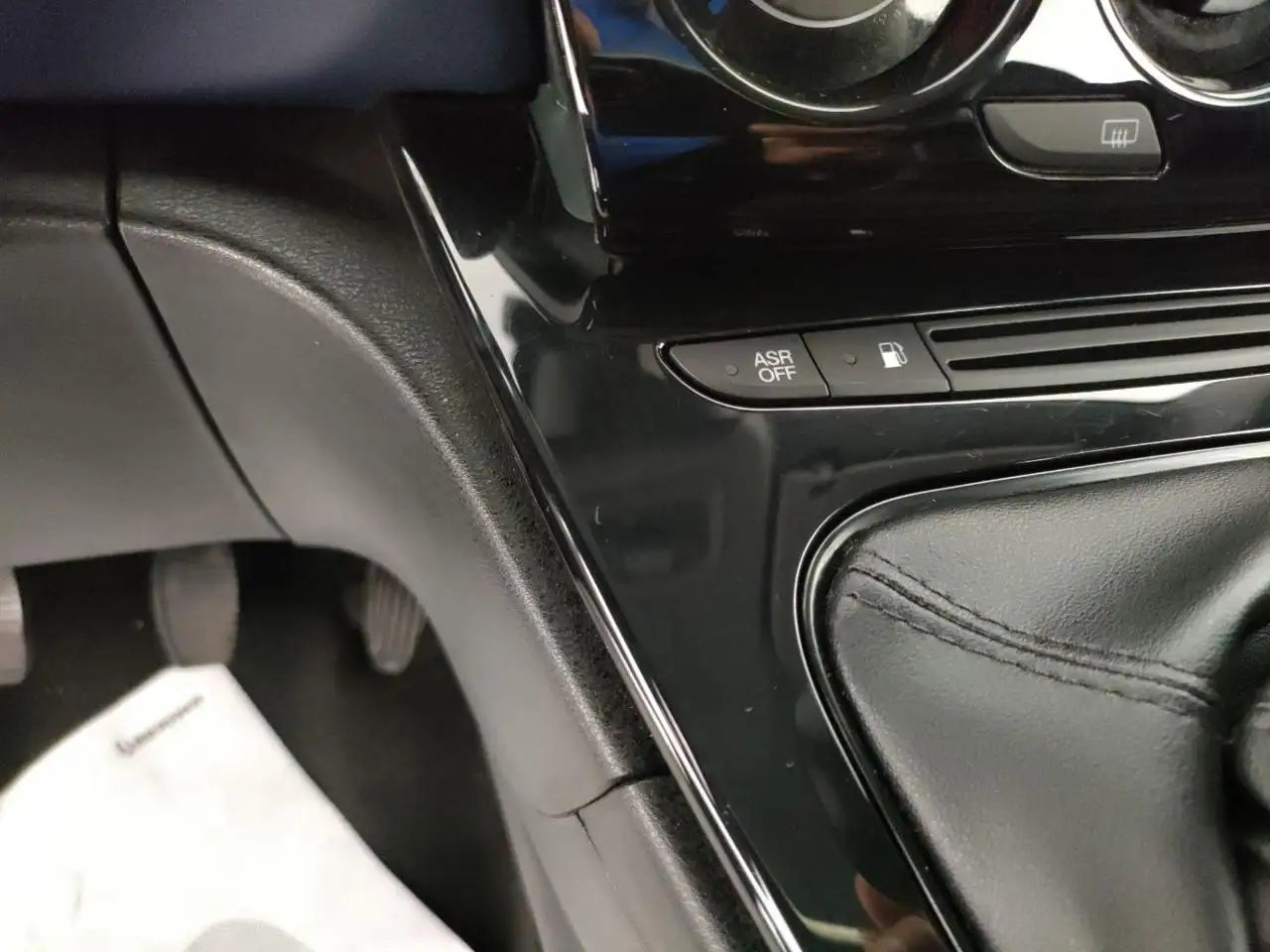 Lancia Ypsilon 2024 — фото 14
