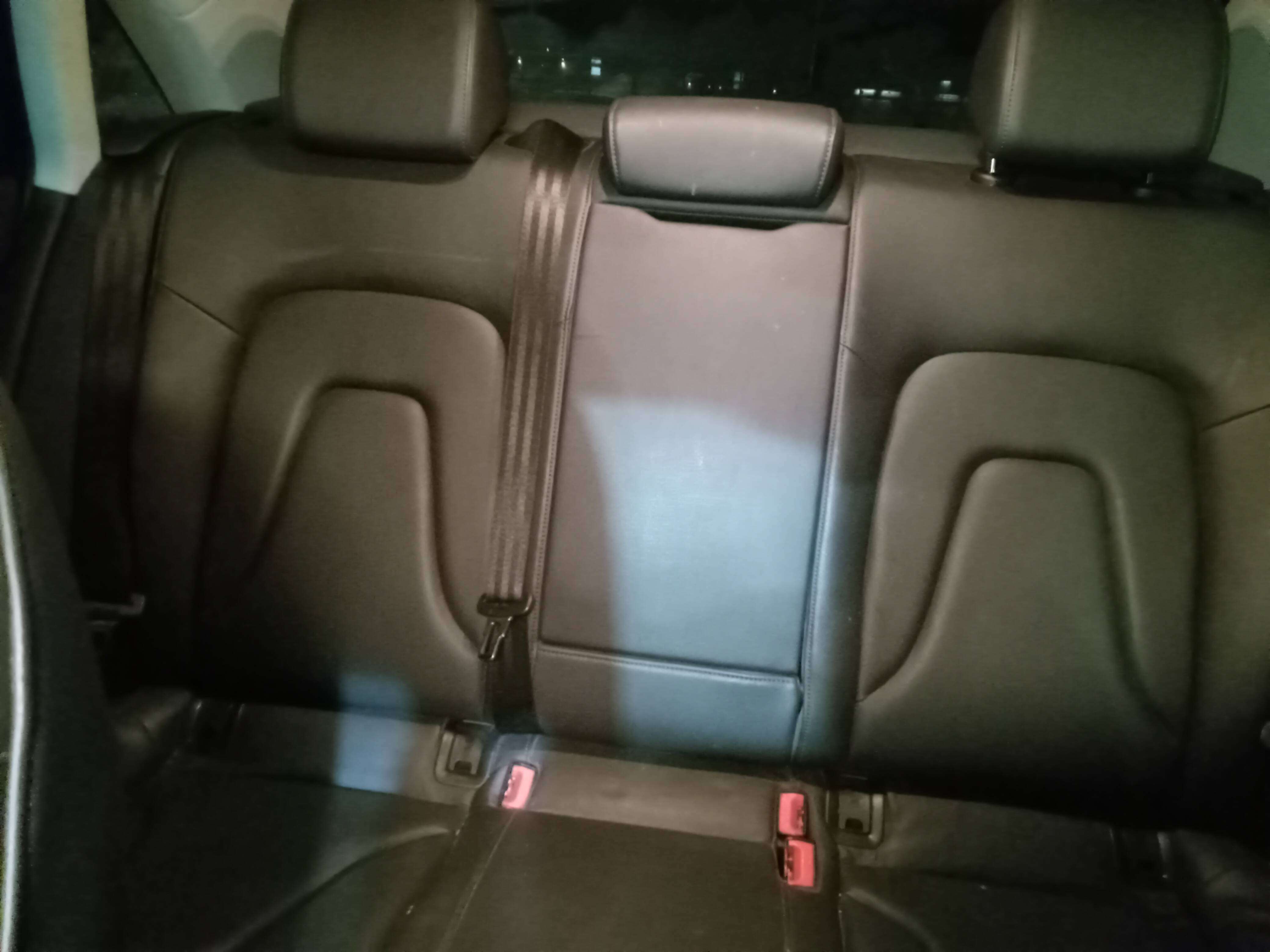 2012 Audi A4 Quattro Prestige model thumb 7
