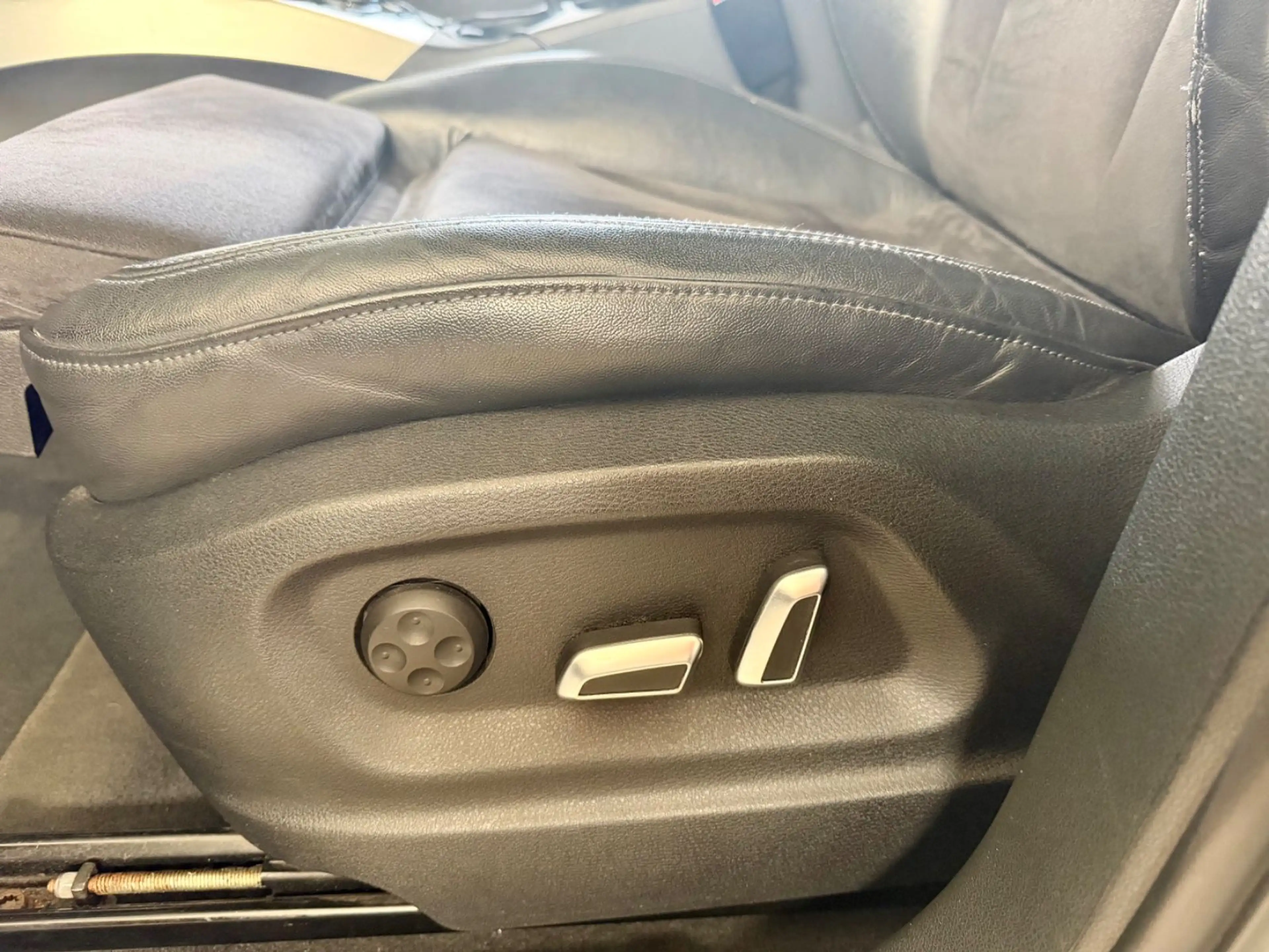 Audi SQ5 3.0 TDI competition quattro — photo 14