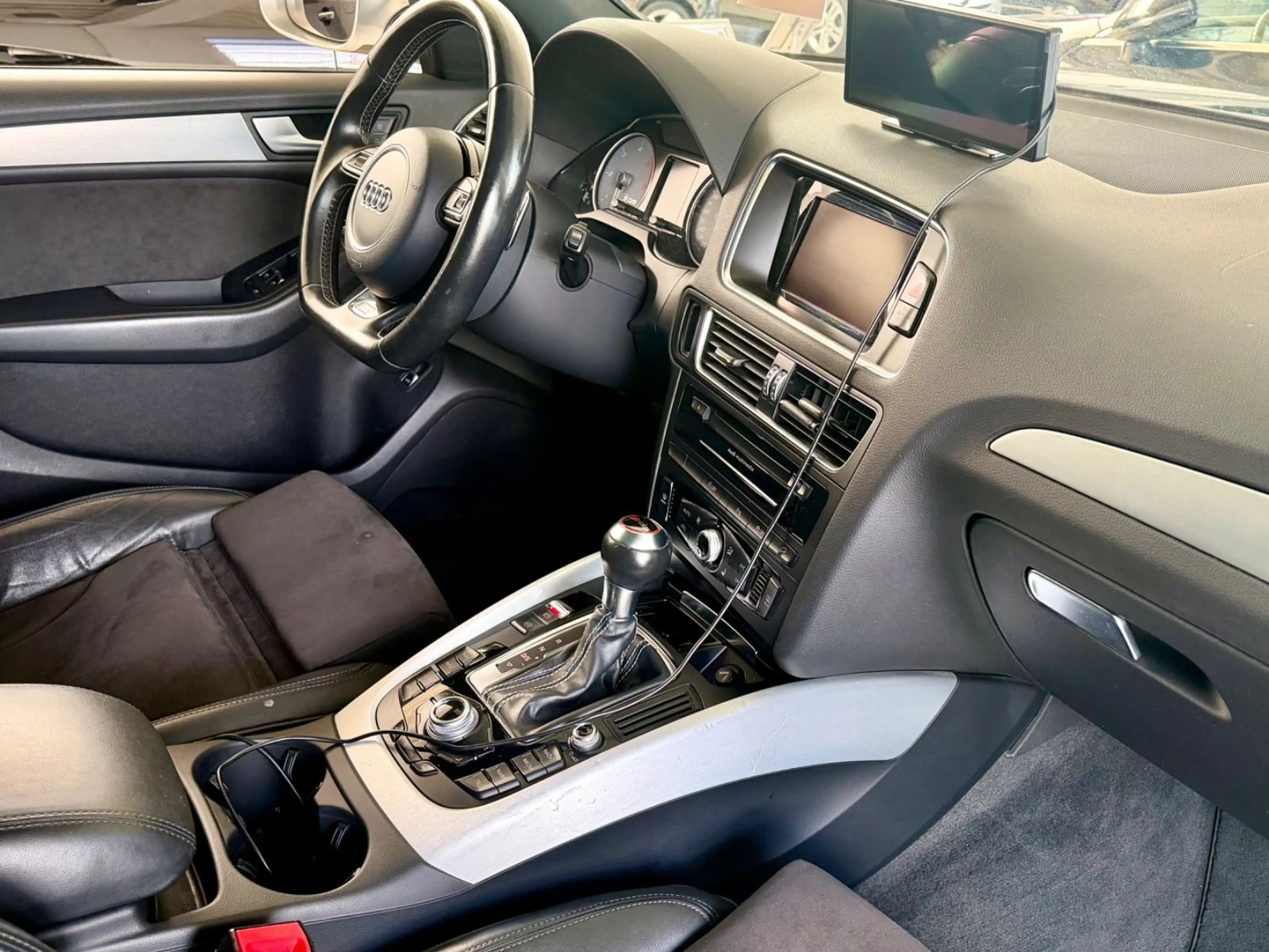 Audi SQ5 3.0 TDI competition quattro — photo 11