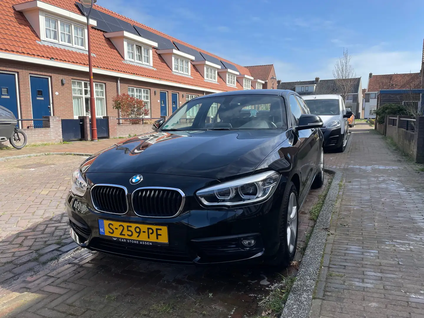 BMW 118 High Exec Zwart - 2