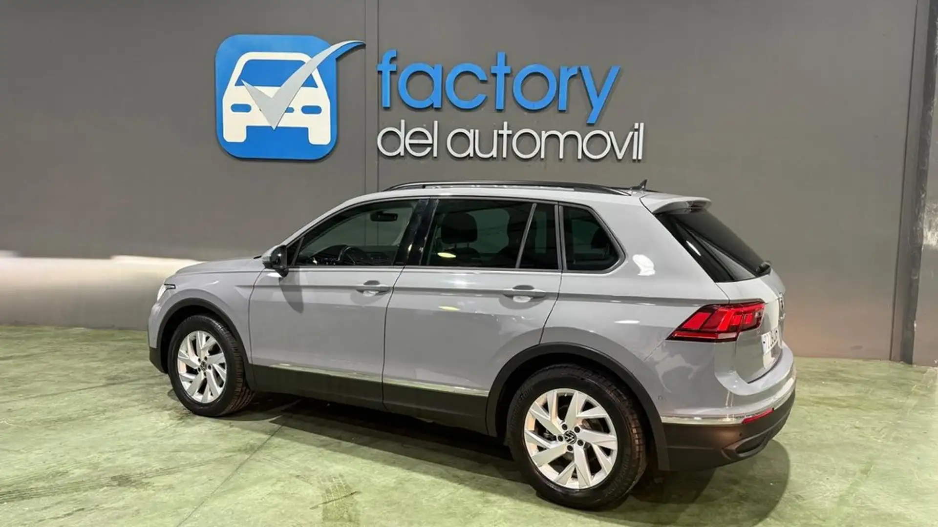 Volkswagen Tiguan Allspace Life 2.0 TDI 110kW (150CV) DSG Gris - 2