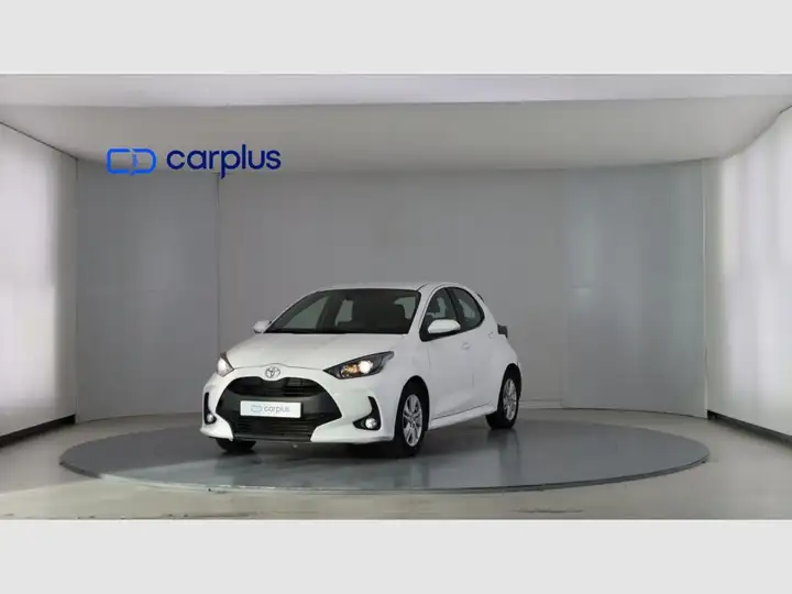 Toyota Yaris 1.5 Business Plus 2024