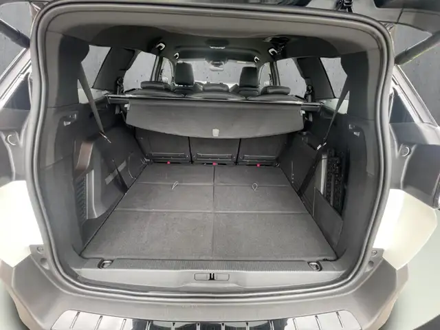 Peugeot 5008 view 7