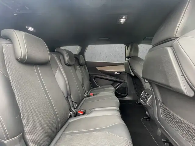 Peugeot 5008 view 14