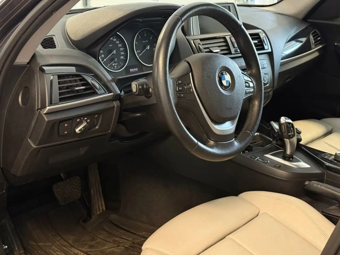 BMW 118 118dA Gris - 2