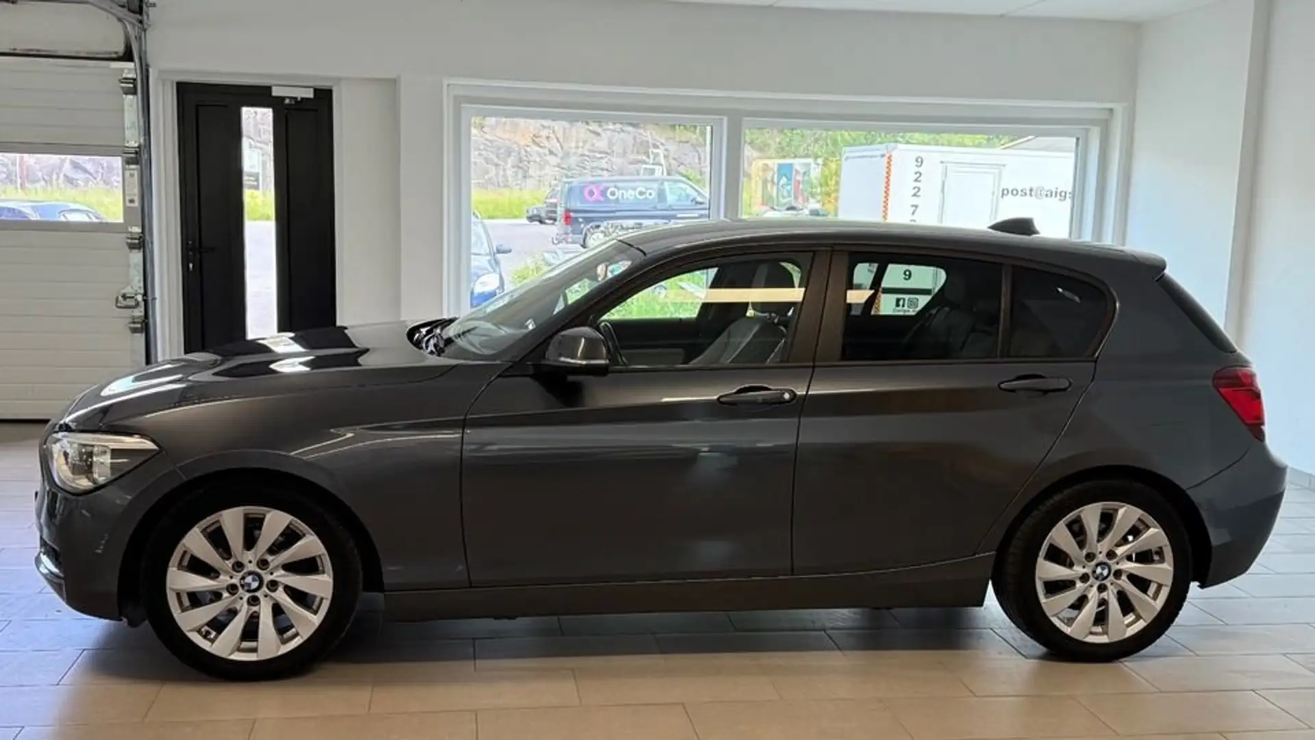 BMW 118 118dA Gris - 1