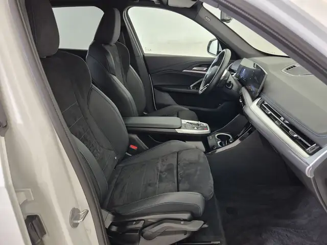 BMW X1 view 9