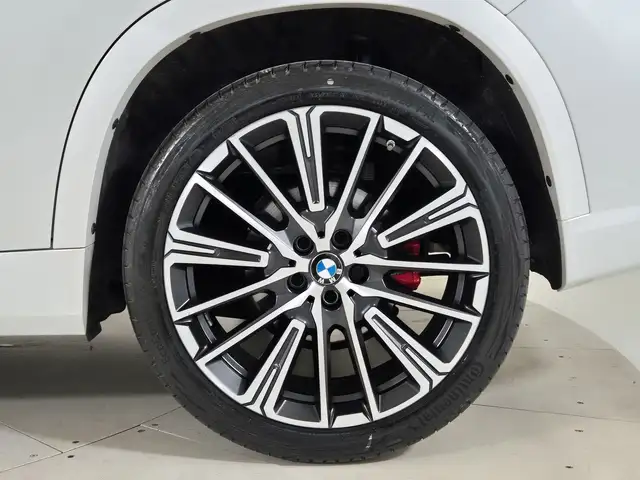 BMW X1 view 13