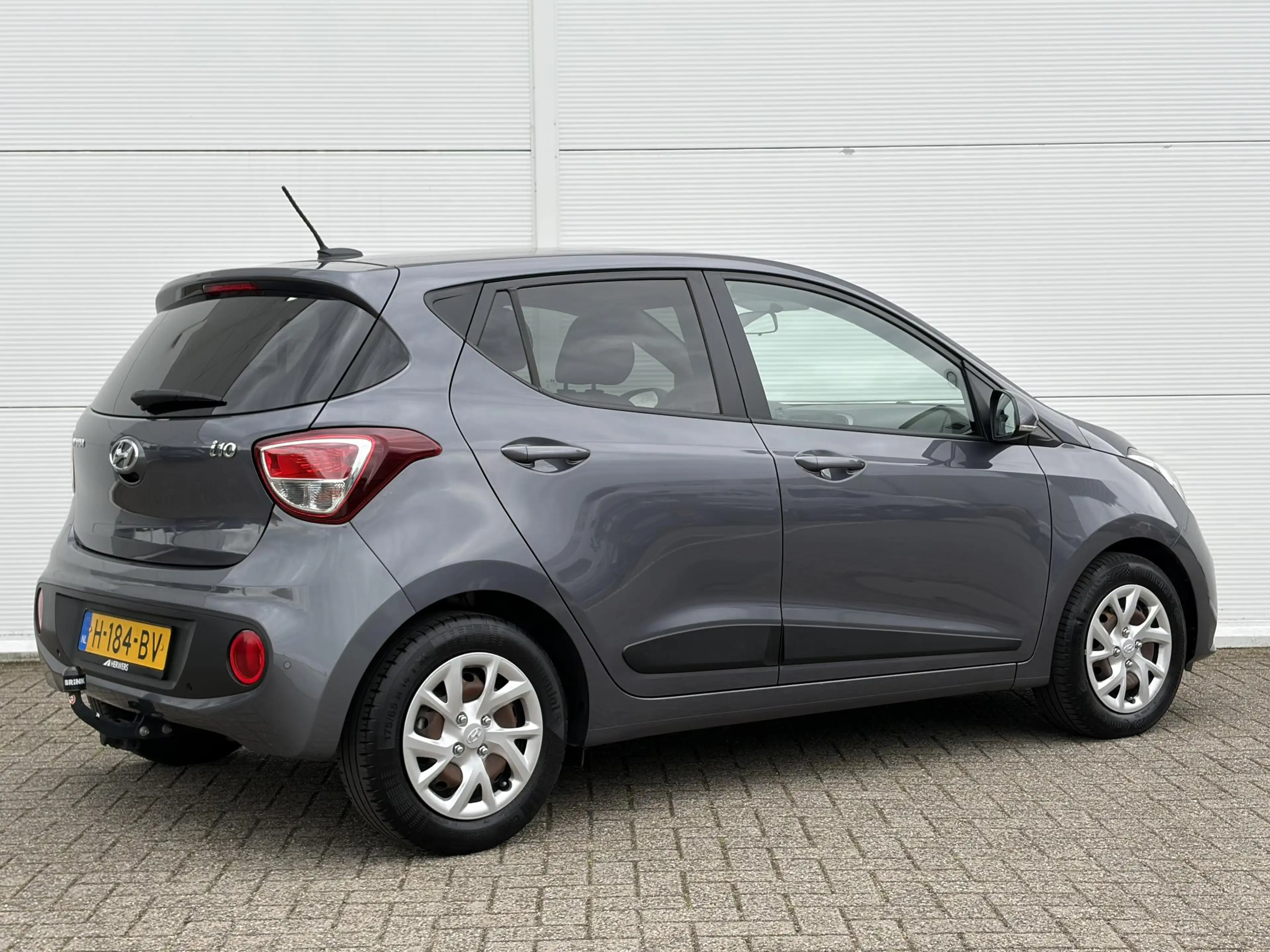 Hyundai i10 1.0 Premium / Trekhaak / Stoel en stuurverwarming — photo 3