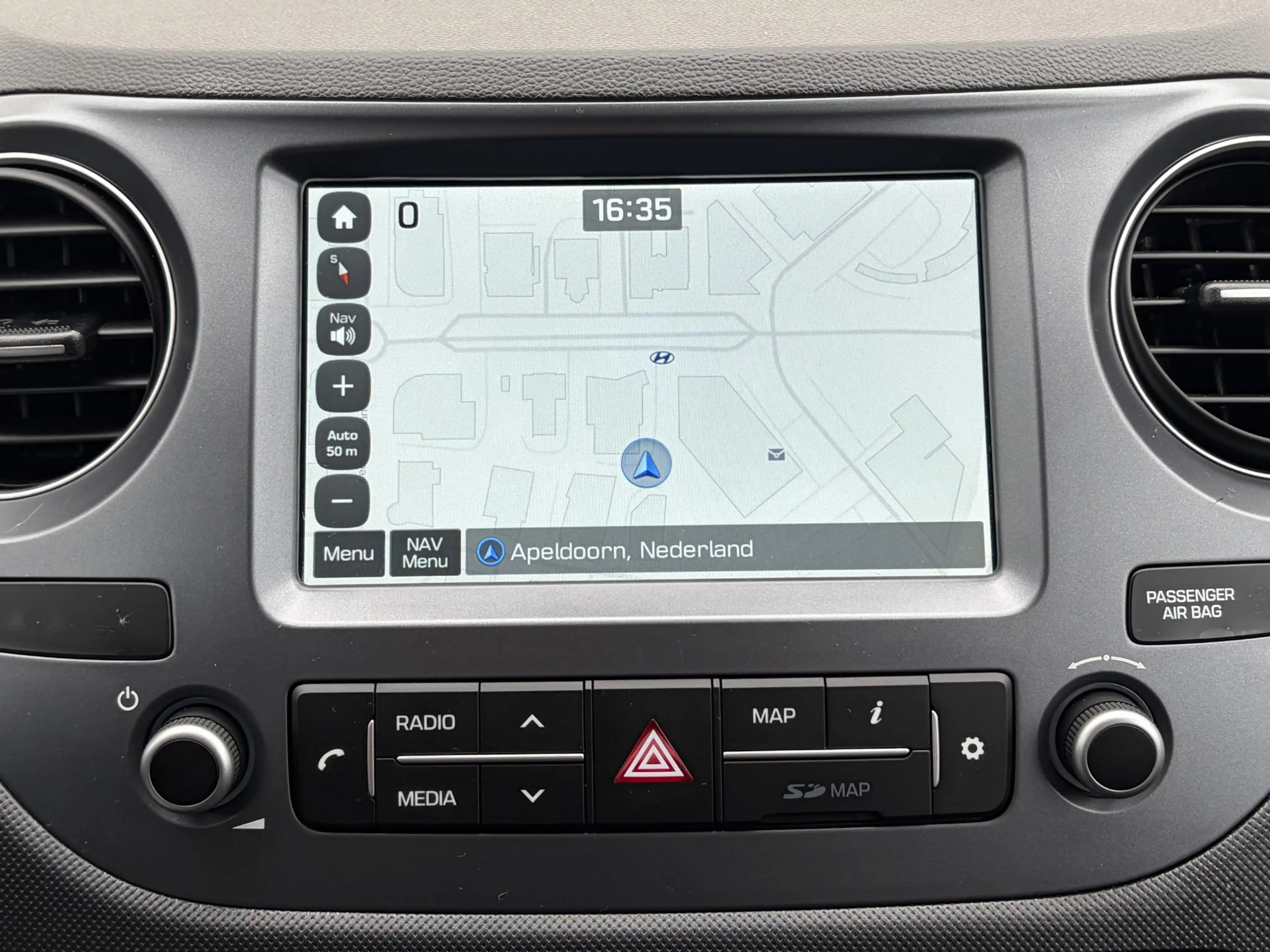 Hyundai i10 1.0 Premium / Trekhaak / Stoel en stuurverwarming — photo 23