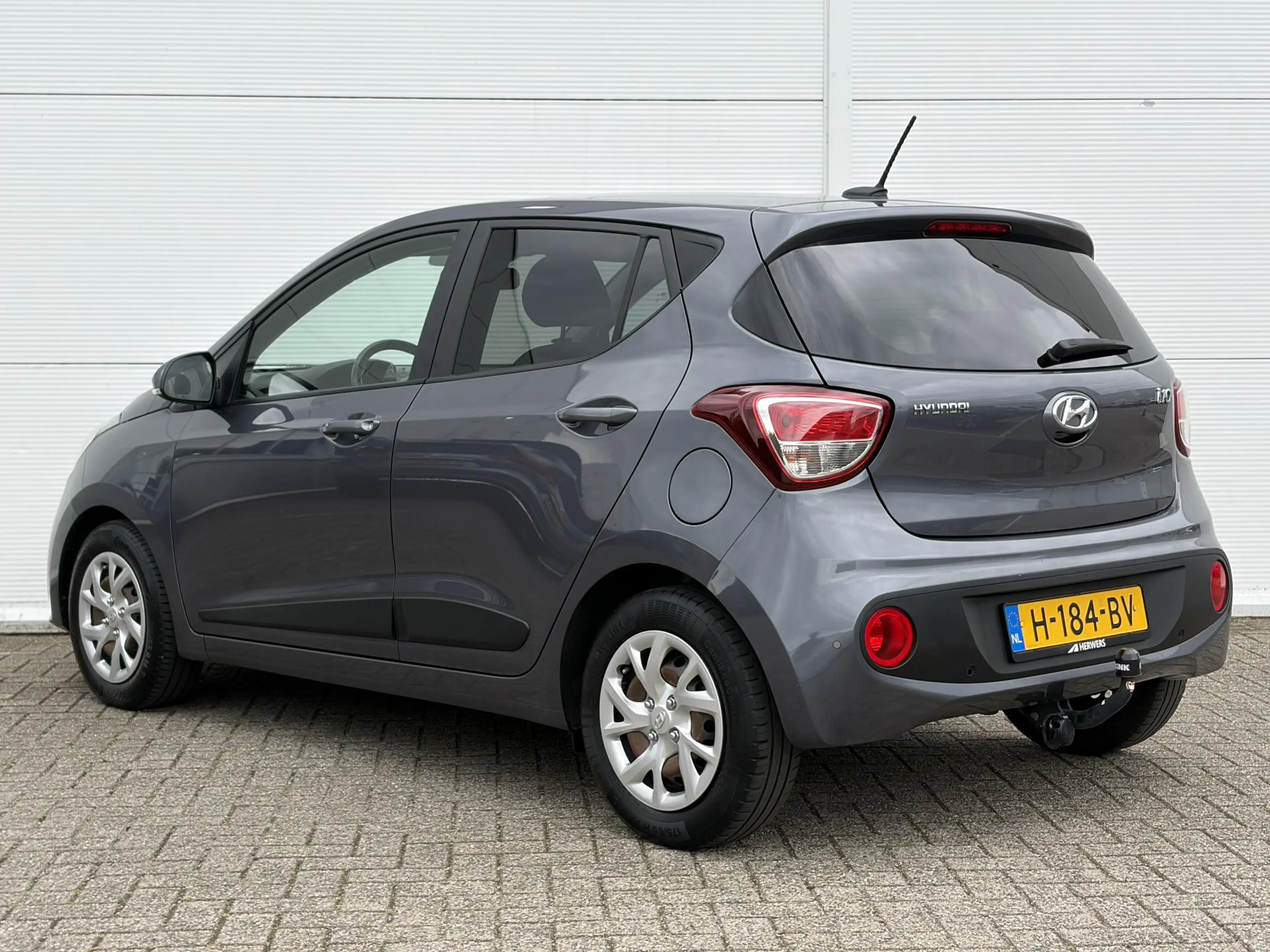 Hyundai i10 1.0 Premium / Trekhaak / Stoel en stuurverwarming — photo 16