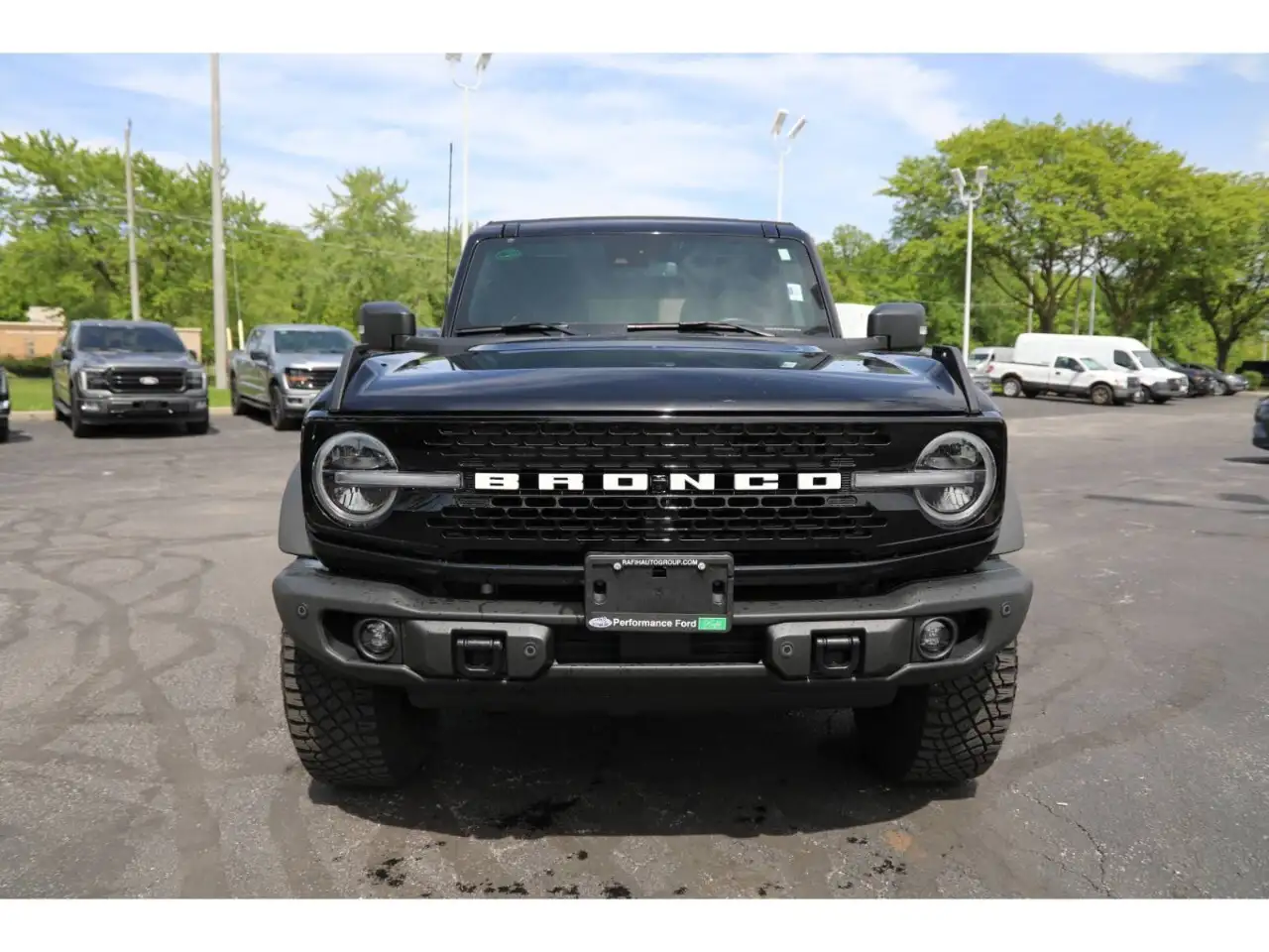 Ford Bronco photo Ford Bronco
