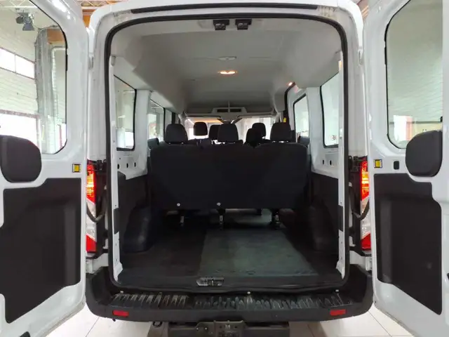 Ford Transit view 10